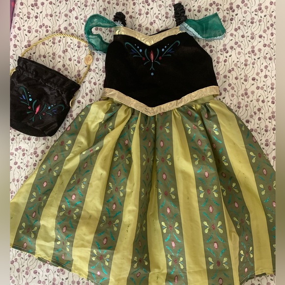 Disney Other - Bundle Preowned Ana & Elsa Kids Costume Size: XS 4/5